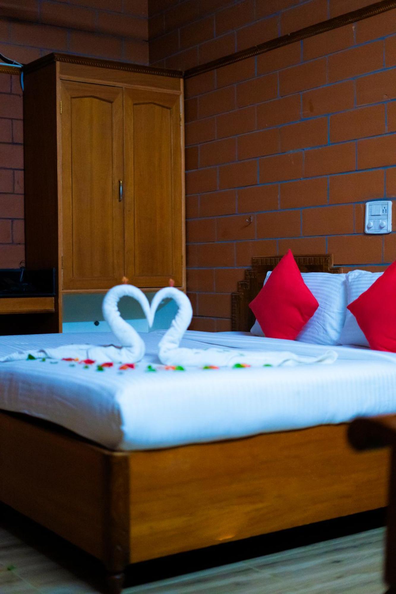 The Nest Inn Resort Масинагуди Экстерьер фото